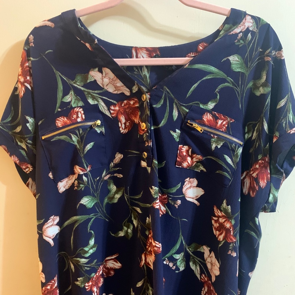 Floral plus size top 3x